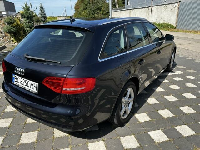 Синий Ауди А4, объемом двигателя 2 л и пробегом 270 тыс. км за 10600 $, фото 3 на Automoto.ua