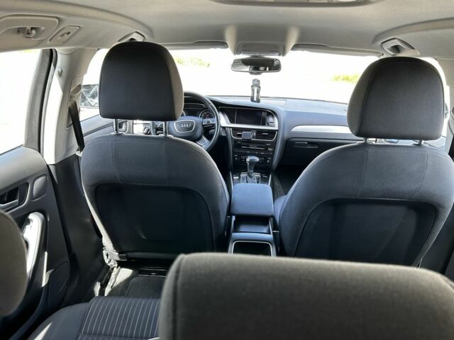 Синий Ауди А4, объемом двигателя 2 л и пробегом 270 тыс. км за 10600 $, фото 7 на Automoto.ua