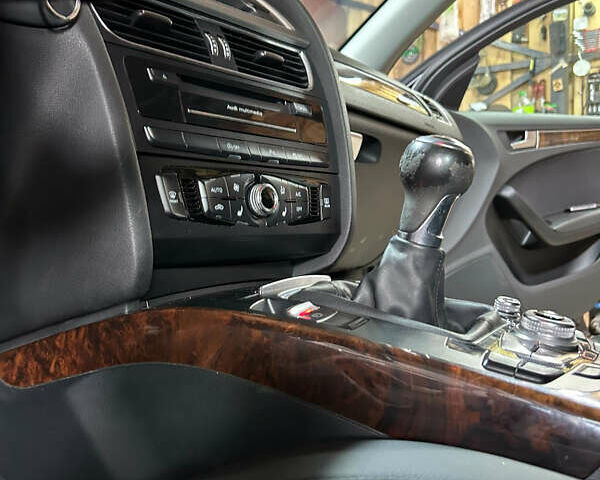 Синий Ауди А4, объемом двигателя 1.9 л и пробегом 210 тыс. км за 14000 $, фото 7 на Automoto.ua