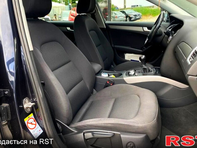 Синий Ауди А4, объемом двигателя 2 л и пробегом 200 тыс. км за 12200 $, фото 1 на Automoto.ua