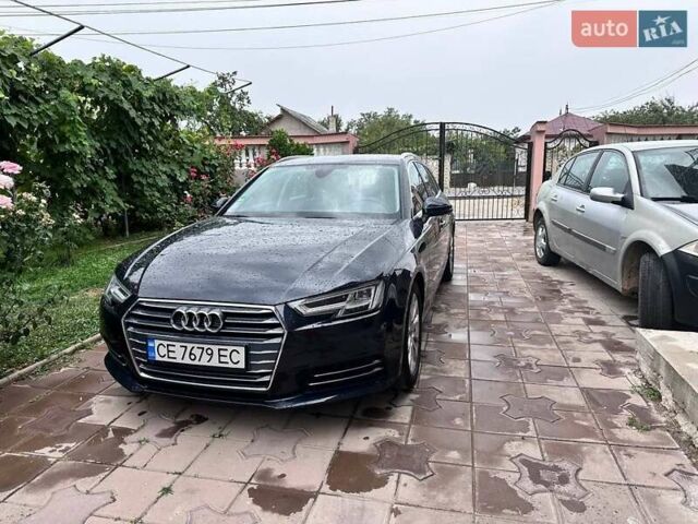 Синий Ауди А4, объемом двигателя 1.4 л и пробегом 246 тыс. км за 19011 $, фото 1 на Automoto.ua