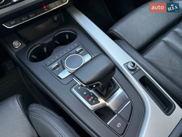 Синий Ауди А4, объемом двигателя 3 л и пробегом 210 тыс. км за 21000 $, фото 67 на Automoto.ua