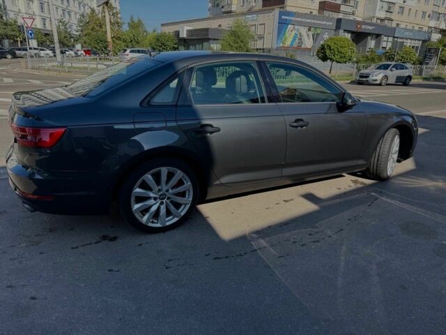 Синий Ауди А4, объемом двигателя 2 л и пробегом 290 тыс. км за 15500 $, фото 5 на Automoto.ua