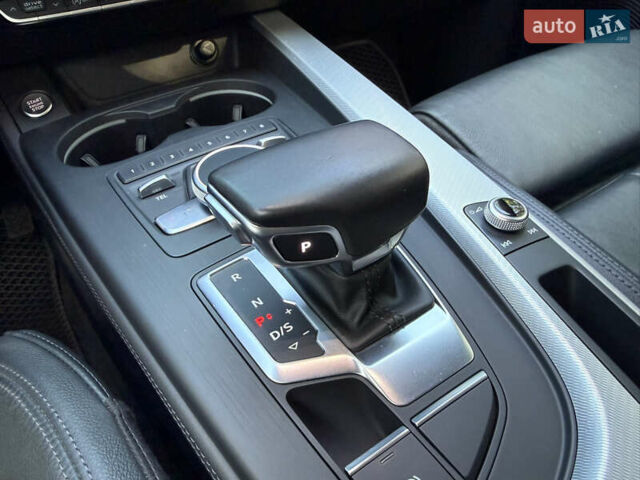 Синий Ауди А4, объемом двигателя 3 л и пробегом 210 тыс. км за 21000 $, фото 68 на Automoto.ua