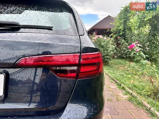 Синий Ауди А4, объемом двигателя 1.4 л и пробегом 246 тыс. км за 19011 $, фото 6 на Automoto.ua