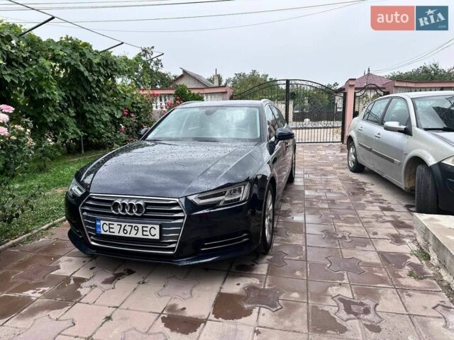 Синій Ауді А4, об'ємом двигуна 1.4 л та пробігом 246 тис. км за 18665 $, фото 1 на Automoto.ua