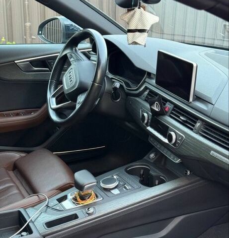 Синій Ауді А4, об'ємом двигуна 2 л та пробігом 220 тис. км за 23500 $, фото 4 на Automoto.ua