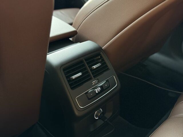 Синий Ауди А4, объемом двигателя 2 л и пробегом 208 тыс. км за 20500 $, фото 10 на Automoto.ua