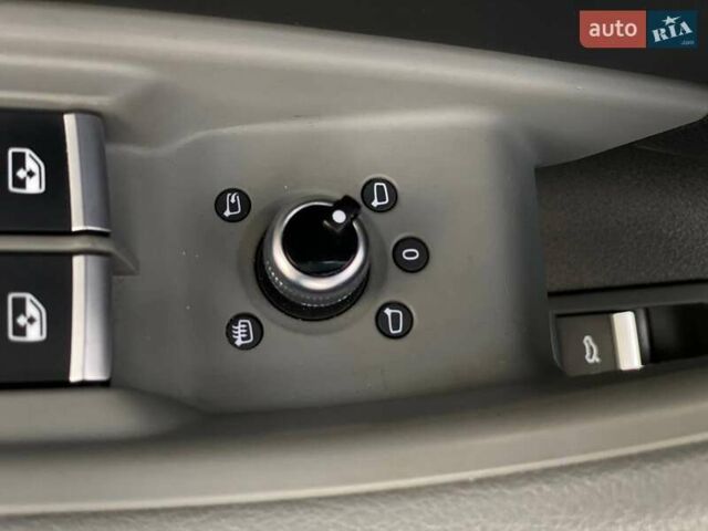 Синий Ауди А4, объемом двигателя 1.97 л и пробегом 235 тыс. км за 19990 $, фото 47 на Automoto.ua