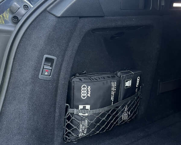 Синий Ауди А4, объемом двигателя 1.97 л и пробегом 267 тыс. км за 22700 $, фото 12 на Automoto.ua