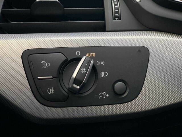 Синий Ауди А4, объемом двигателя 2 л и пробегом 235 тыс. км за 20990 $, фото 11 на Automoto.ua