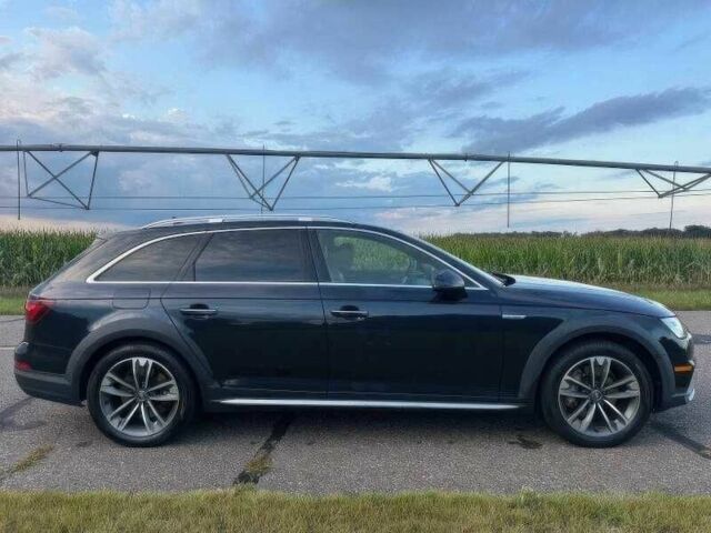 Синий Ауди А4, объемом двигателя 2 л и пробегом 110 тыс. км за 7900 $, фото 5 на Automoto.ua