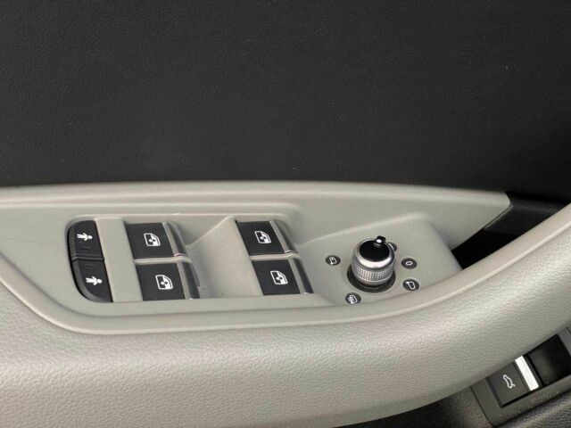 Синий Ауди А4, объемом двигателя 2 л и пробегом 235 тыс. км за 20990 $, фото 8 на Automoto.ua