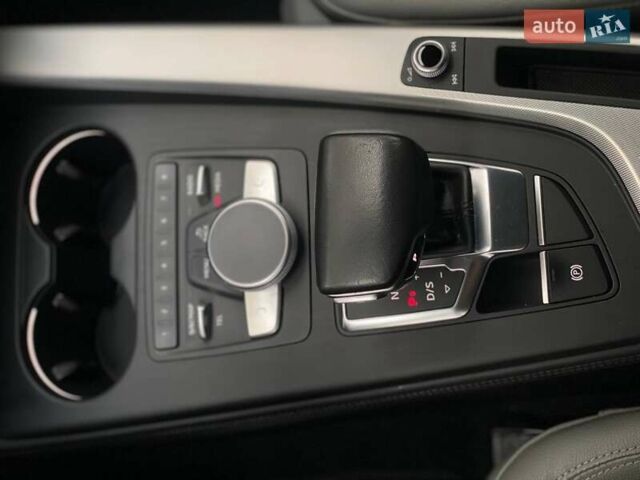 Синий Ауди А4, объемом двигателя 1.97 л и пробегом 235 тыс. км за 19990 $, фото 42 на Automoto.ua