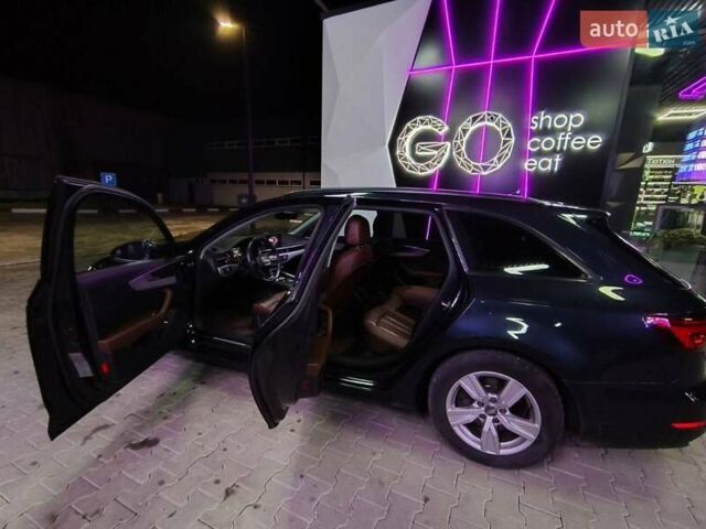 Синий Ауди А4, объемом двигателя 2 л и пробегом 240 тыс. км за 19700 $, фото 1 на Automoto.ua