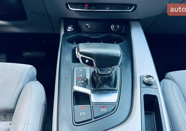 Ауді А4 2020 у Києві на Automoto.ua Синій Ауді А4, об'ємом двигуна 1.97 л та пробігом 240 тис. км за 27300 $, фото 13 на Automoto.ua