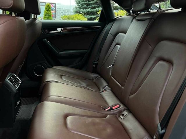 Синій Ауді А4, об'ємом двигуна 2 л та пробігом 127 тис. км за 12800 $, фото 23 на Automoto.ua