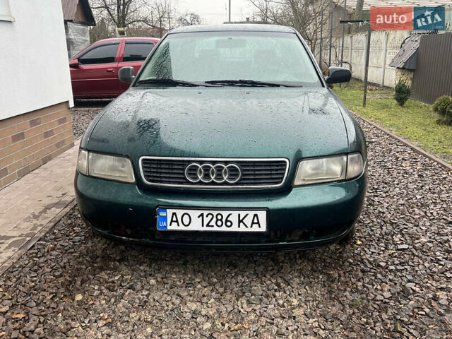Зеленый Ауди А4, объемом двигателя 1.9 л и пробегом 400 тыс. км за 2400 $, фото 1 на Automoto.ua