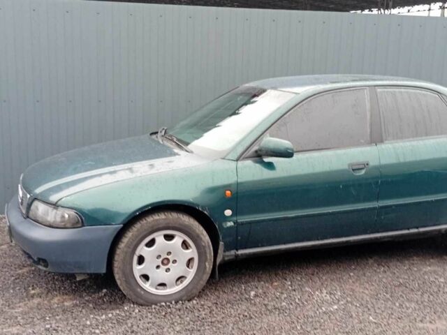 Зелений Ауді А4, об'ємом двигуна 0 л та пробігом 200 тис. км за 947 $, фото 1 на Automoto.ua
