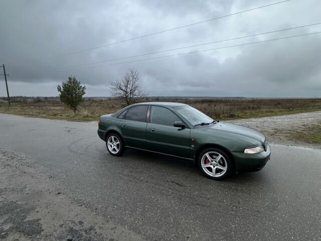 Зеленый Ауди А4, объемом двигателя 1.9 л и пробегом 500 тыс. км за 2850 $, фото 13 на Automoto.ua