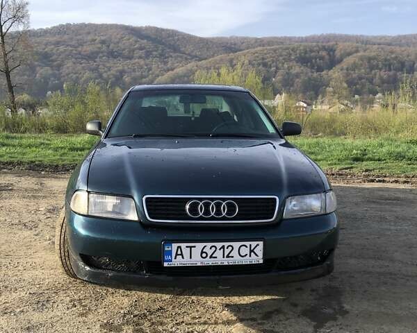 Зеленый Ауди А4, объемом двигателя 1.8 л и пробегом 362 тыс. км за 3150 $, фото 2 на Automoto.ua