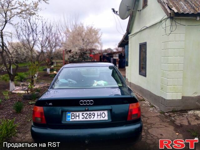Зелений Ауді А4, об'ємом двигуна 1.6 л та пробігом 0 тис. км за 2000 $, фото 1 на Automoto.ua