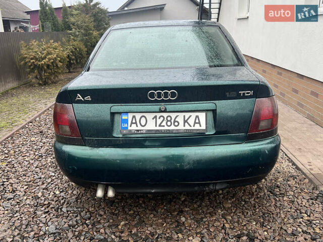 Зеленый Ауди А4, объемом двигателя 1.9 л и пробегом 400 тыс. км за 2400 $, фото 5 на Automoto.ua