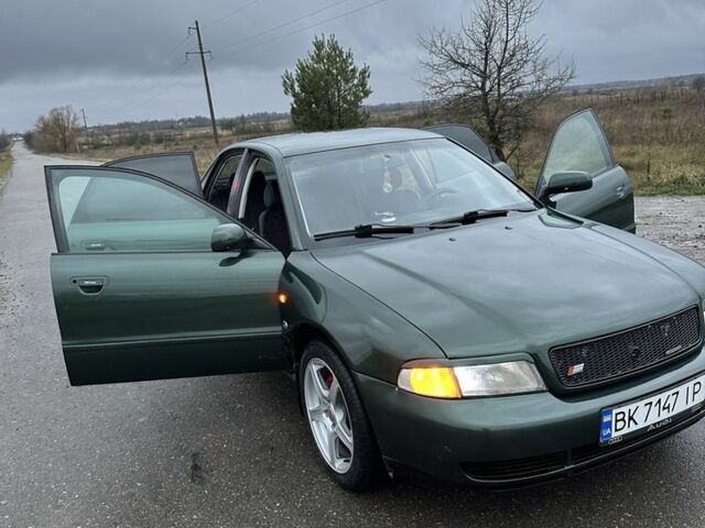 Зеленый Ауди А4, объемом двигателя 1.9 л и пробегом 500 тыс. км за 2850 $, фото 17 на Automoto.ua