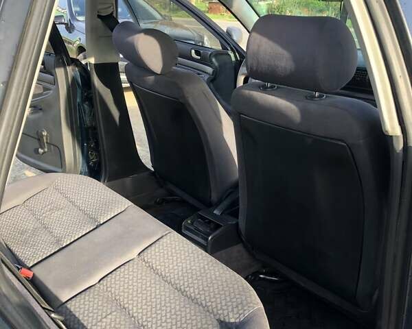 Зеленый Ауди А4, объемом двигателя 1.8 л и пробегом 362 тыс. км за 3150 $, фото 8 на Automoto.ua