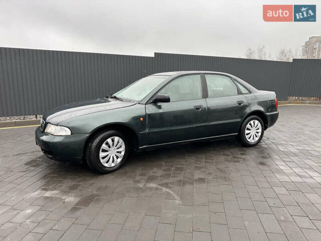Зелений Ауді А4, об'ємом двигуна 1.8 л та пробігом 325 тис. км за 2450 $, фото 1 на Automoto.ua