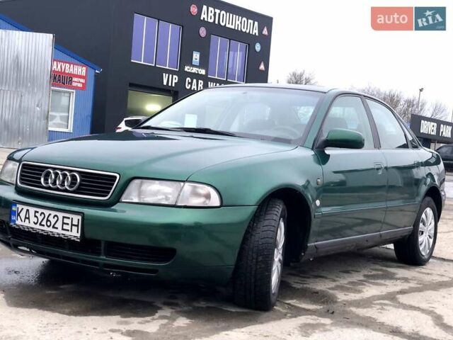 Зеленый Ауди А4, объемом двигателя 1.9 л и пробегом 325 тыс. км за 3600 $, фото 1 на Automoto.ua