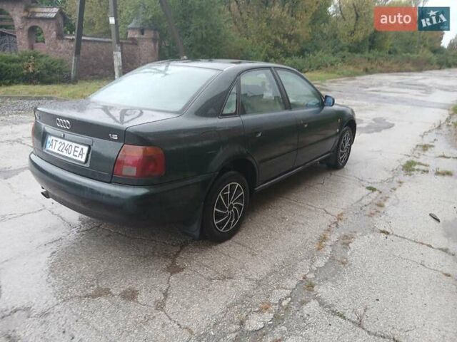 Зеленый Ауди А4, объемом двигателя 1.6 л и пробегом 300 тыс. км за 2350 $, фото 2 на Automoto.ua