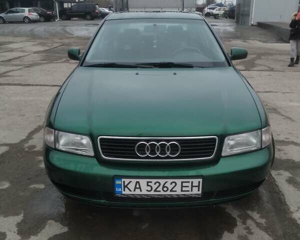 Зеленый Ауди А4, объемом двигателя 1.9 л и пробегом 325 тыс. км за 3600 $, фото 7 на Automoto.ua