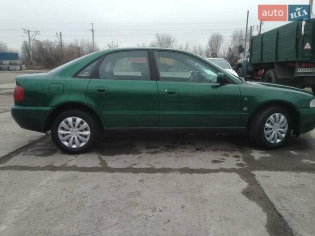 Зеленый Ауди А4, объемом двигателя 1.9 л и пробегом 325 тыс. км за 3600 $, фото 9 на Automoto.ua