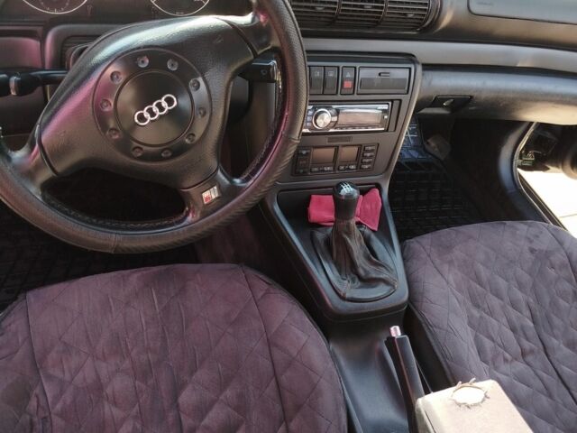 Зелений Ауді А4, об'ємом двигуна 1.9 л та пробігом 370 тис. км за 3300 $, фото 5 на Automoto.ua