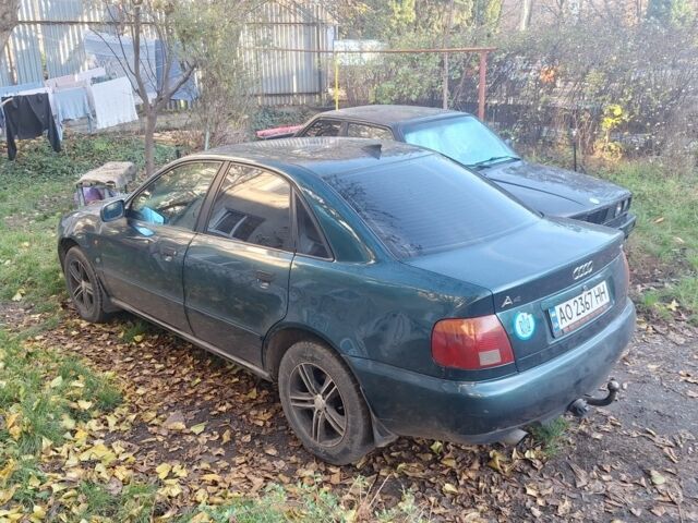 Зеленый Ауди А4, объемом двигателя 1.6 л и пробегом 310 тыс. км за 1662 $, фото 1 на Automoto.ua