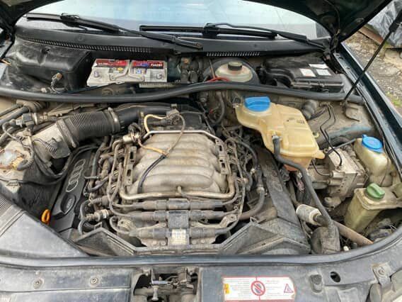 Ауди А4 1996 в Киеве на Automoto.ua Зеленый Ауди А4, объемом двигателя 2.6 л и пробегом 300 тыс. км за 2500 $, фото 5 на Automoto.ua