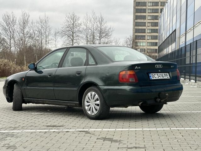 Зелений Ауді А4, об'ємом двигуна 1.8 л та пробігом 322 тис. км за 2199 $, фото 2 на Automoto.ua