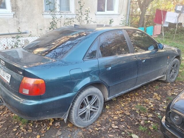 Зеленый Ауди А4, объемом двигателя 1.6 л и пробегом 310 тыс. км за 1662 $, фото 2 на Automoto.ua