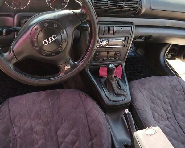 Зеленый Ауди А4, объемом двигателя 1.9 л и пробегом 370 тыс. км за 3300 $, фото 4 на Automoto.ua