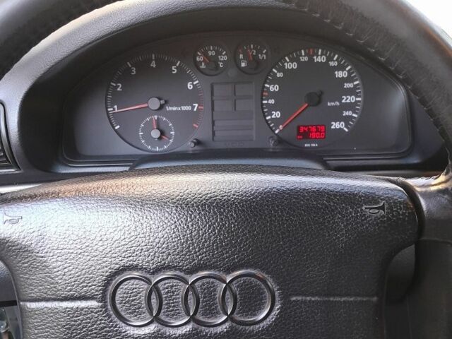 Зеленый Ауди А4, объемом двигателя 1 л и пробегом 347 тыс. км за 2500 $, фото 6 на Automoto.ua