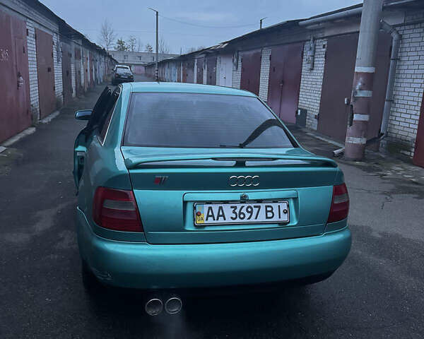 Зеленый Ауди А4, объемом двигателя 1.8 л и пробегом 318 тыс. км за 3400 $, фото 4 на Automoto.ua