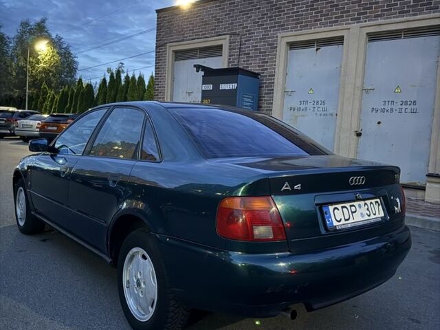 Зелений Ауді А4, об'ємом двигуна 1.8 л та пробігом 257 тис. км за 1600 $, фото 2 на Automoto.ua