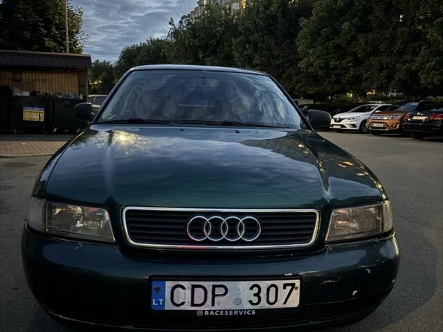 Зелений Ауді А4, об'ємом двигуна 1.8 л та пробігом 257 тис. км за 1600 $, фото 1 на Automoto.ua