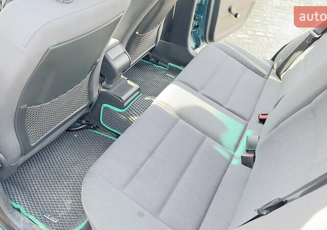 Зеленый Ауди А4, объемом двигателя 1.78 л и пробегом 244 тыс. км за 5500 $, фото 12 на Automoto.ua