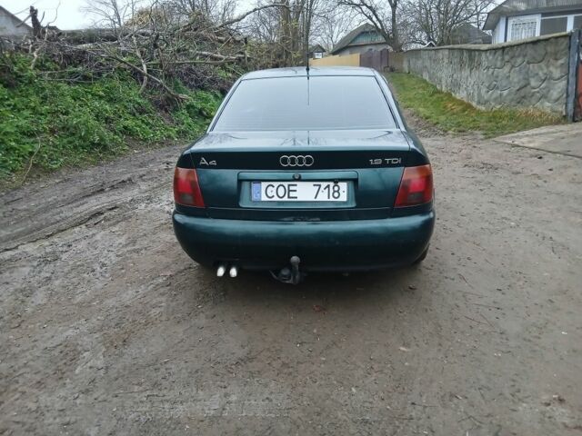 Зелений Ауді А4, об'ємом двигуна 0 л та пробігом 257 тис. км за 1600 $, фото 5 на Automoto.ua