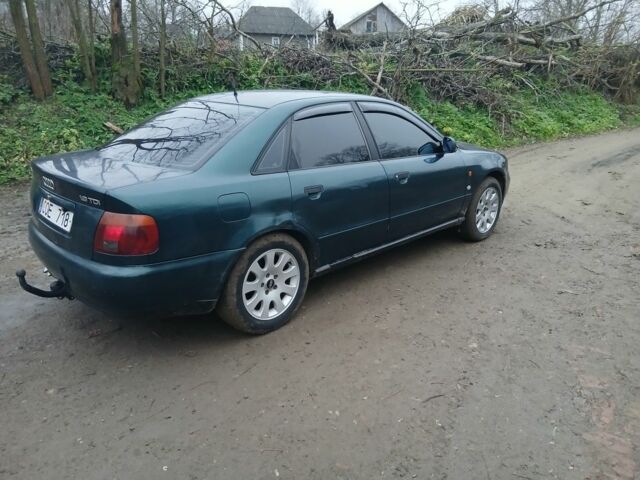 Зелений Ауді А4, об'ємом двигуна 0 л та пробігом 257 тис. км за 1600 $, фото 3 на Automoto.ua