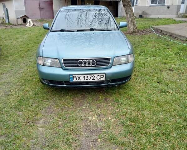 Зеленый Ауди А4, объемом двигателя 1.6 л и пробегом 400 тыс. км за 3000 $, фото 2 на Automoto.ua