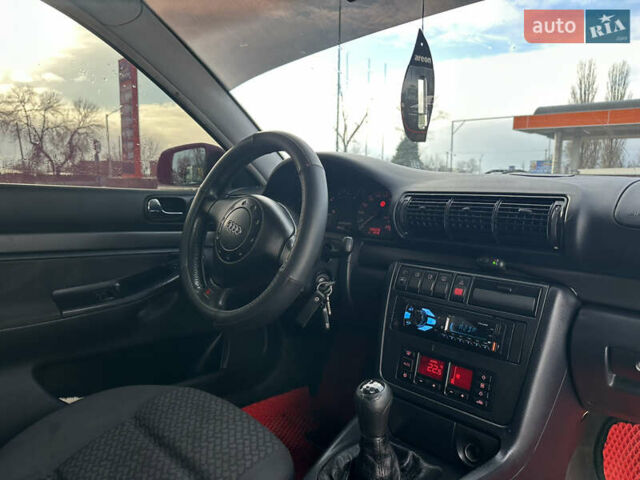 Зелений Ауді А4, об'ємом двигуна 1.9 л та пробігом 387 тис. км за 2100 $, фото 8 на Automoto.ua