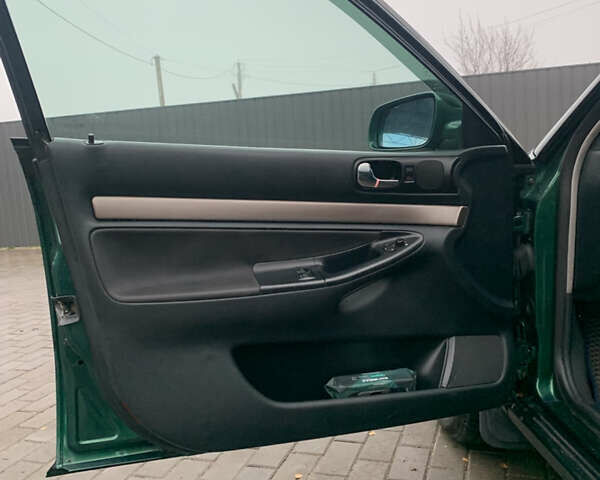 Зелений Ауді А4, об'ємом двигуна 1.9 л та пробігом 283 тис. км за 3900 $, фото 18 на Automoto.ua